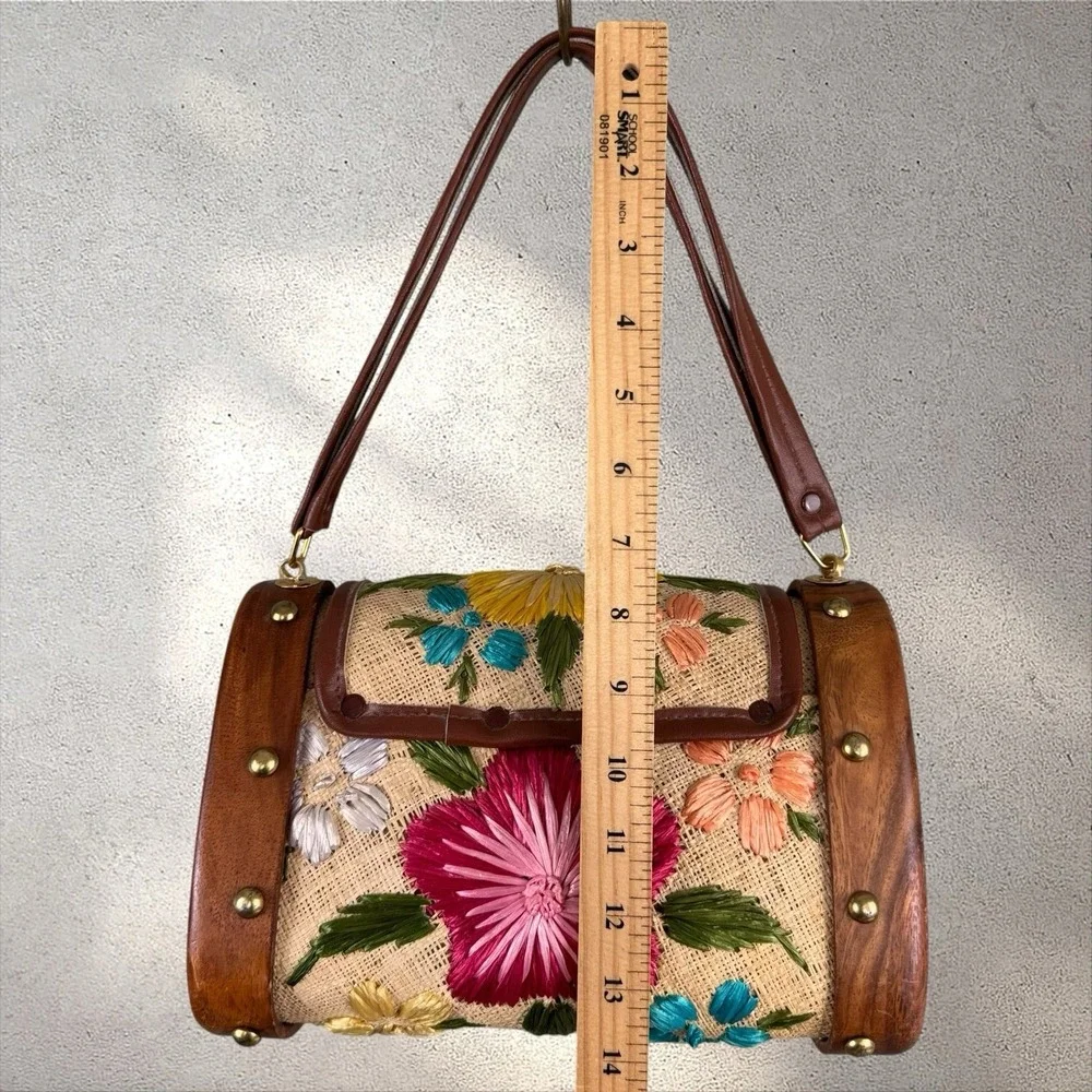 Vtg Straw Raffia Handbag Purse Whidby Embroidered Philippines Turnlock Wood